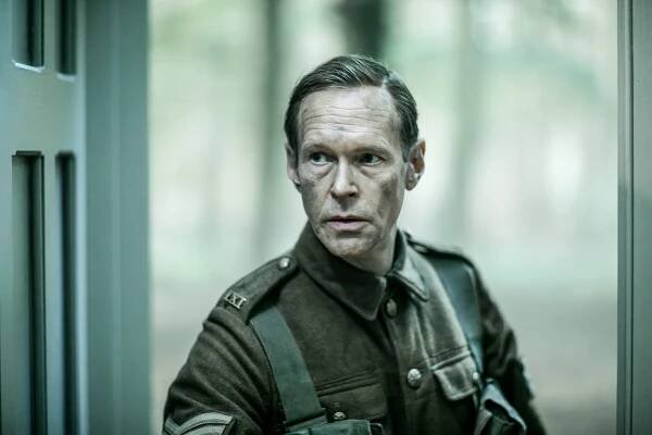 The Halcyon - Episode 5 - Z filmu - Steven Mackintosh