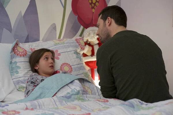 A Storybook Christmas - Z filmu - Habree Larratt, Jake Epstein