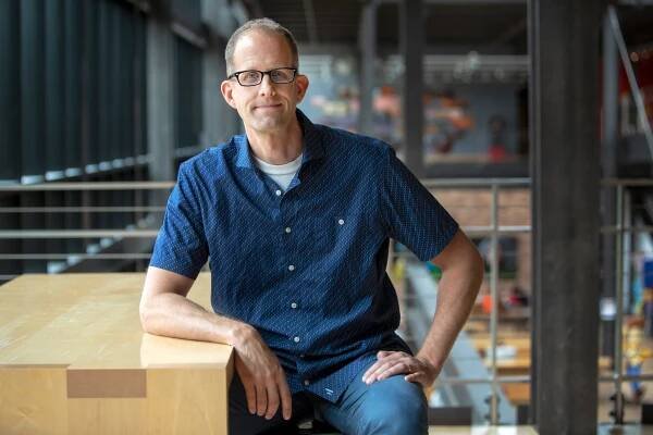 Pixar’s Pete Docter shares experiences with animation students