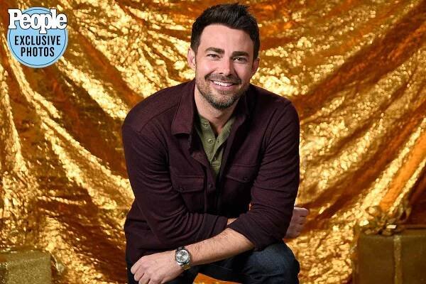 Christmas Con portrait studio jonathan bennett
