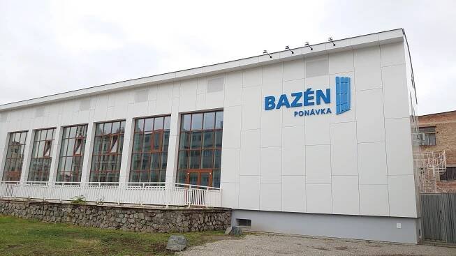 Bazén Ponávka | NEON Burianová