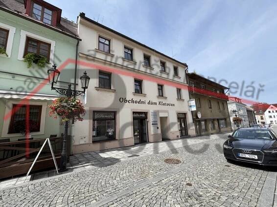 Obchodní prostory k pronájmu – centrum Klatov – ideální pro vaše podnikání
