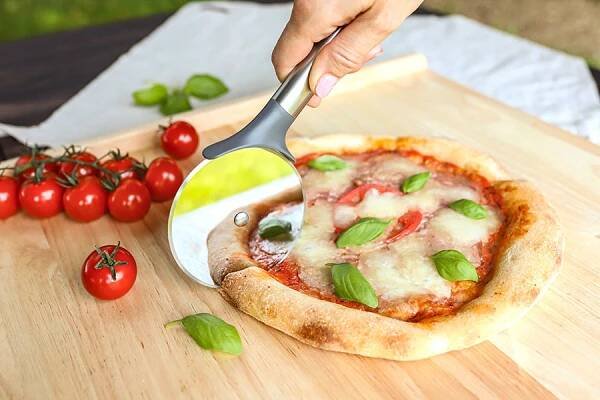 Velké krájecí kolečko na vysoké korpusy, pizzu, foccacia Tescoma - obrázek