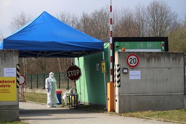 FN Plzeň zahájila provoz druhého odběrového místa na vyšetření COVID-19