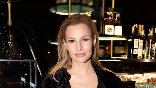Moderátorka Petra Svoboda (40) ukázala sexy výstřih bez podprsenky!