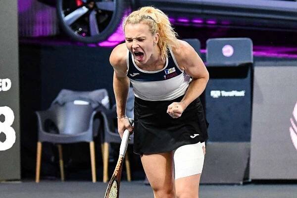 Siniaková má na dosah první finále od října 2023, v Rumunsku si poradila i s Tomovovou