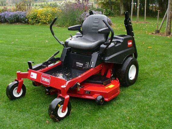 Startseite Bruce Johnston - Greenkeeper's Partner - Bruce Johnston - Telefon +49(0)3863 522914