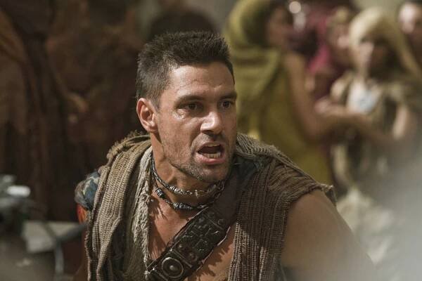 Spartakus - Pomsta - Uprchlík - Z filmu - Manu Bennett