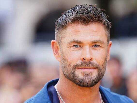 Chris Hemsworth's twin sons divide fans as they go barefoot in new family photo — see