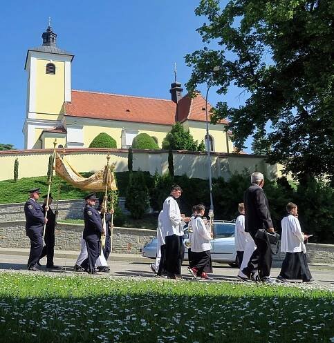 Slavnost Těla a Krve Páně (06.06.2021) – Farnost Hradčovice 