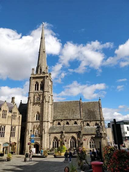 Soubor:St Nicholas Church Durham TSP 2.jpg