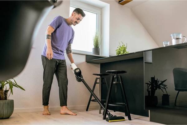 Karcher VC 4 Cordless myHome tyčový vysavač, 78 dB, 2 rychlosti provozu, cyklónová technologie, funk