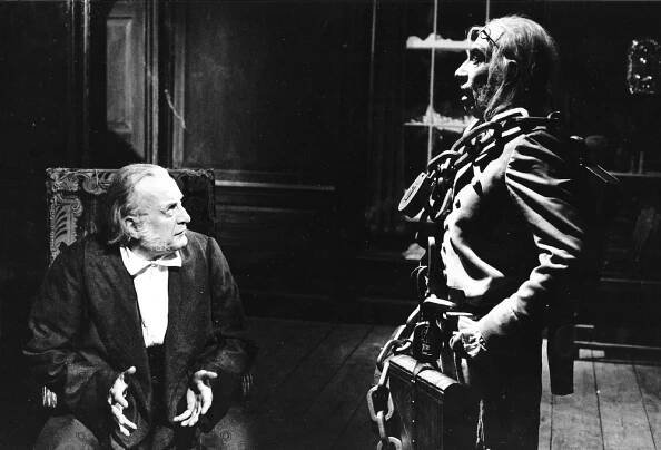 A Christmas Carol - Frank Finlay Net