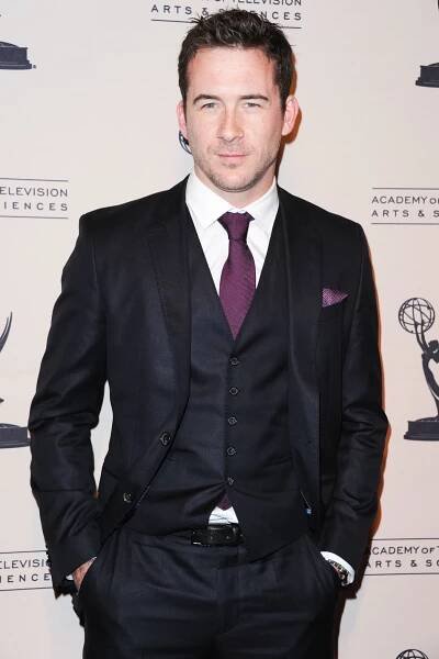 'Revenge's' Barry Sloane to Star in ABC's Alien Drama 'The Visitors'