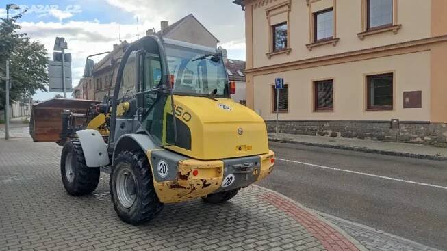 Kloubový nakladač KRAMER 750