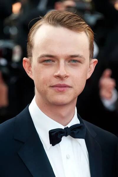 Dane DeHaan Workout Routine - Celebrity Sizes