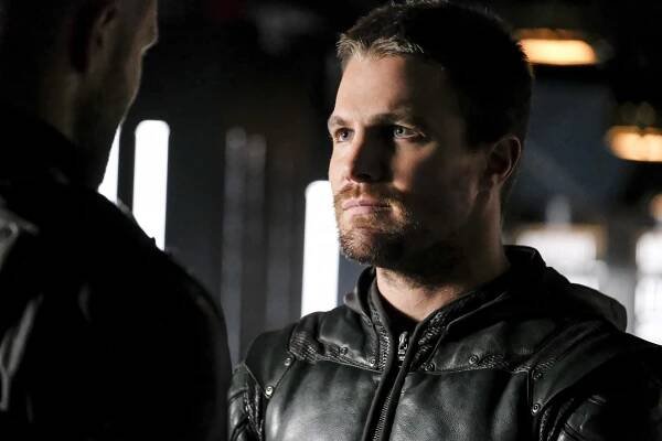 Arrow - Všechno k ničemu - Z filmu - Stephen Amell
