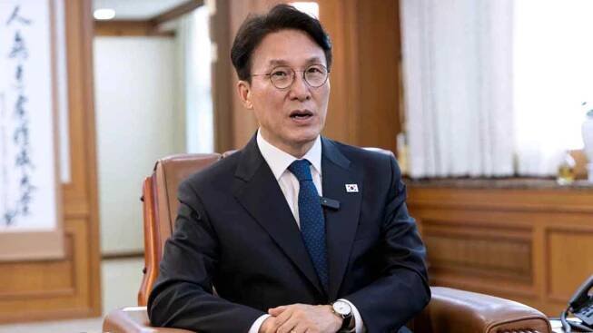 South Korean Prime Minister Kim Min-seok speaks with Nikkei in Seoul on Sept. 8. (Photo by Nikkei)