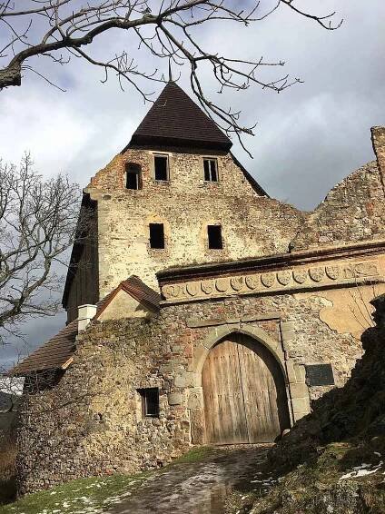 Hrad Točník.