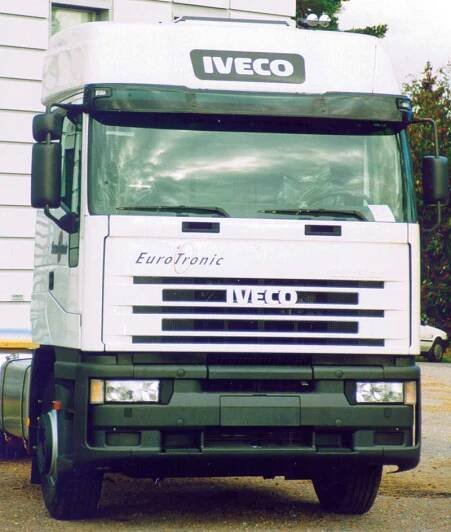Sluneční clona Iveco/Eurostar Cursor,všechny kabiny, art. 5133AB/komplet