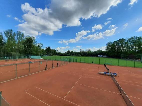 Tenis - www.arealkozlovice.cz