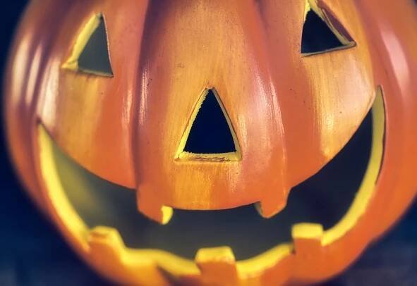 Halloween, Slavnost všech svatých a Dušičky. Jak se na ně vybavit a jak je správně slavit.  - dyne na helloween