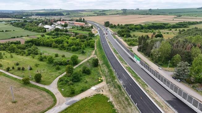 Řidičům se plně otevírá dálnice D55 do Bzence. ‚Stále čekáme na finální dokončení,‘ říká starostka
