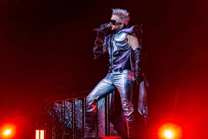 Queen + Adam Lambert: A Rhapsody in Chicago