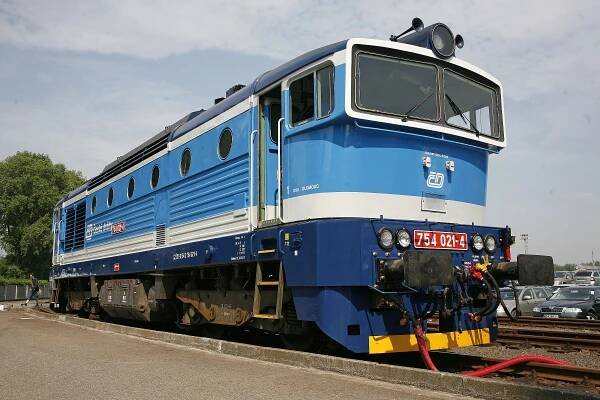 Českým drahám se vrací dva brejlovci z Polska, pronájem pěti pro PKP InterCity bude pokračovat - Zdopravy.cz