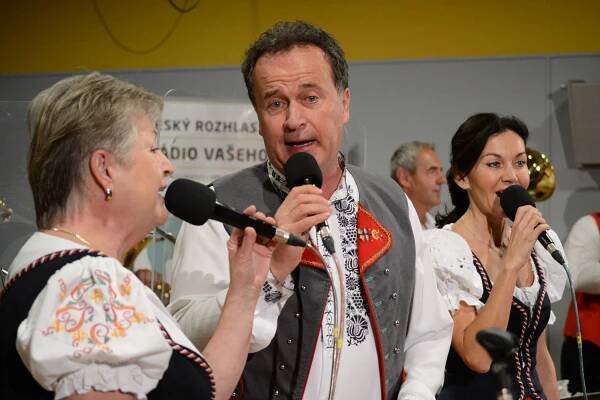 Zpěváci Moravanky  (zleva Ivana Slabáková,  Břetislav Osička a Daniela Magálová) | foto: František Tichý,  Český rozhlas