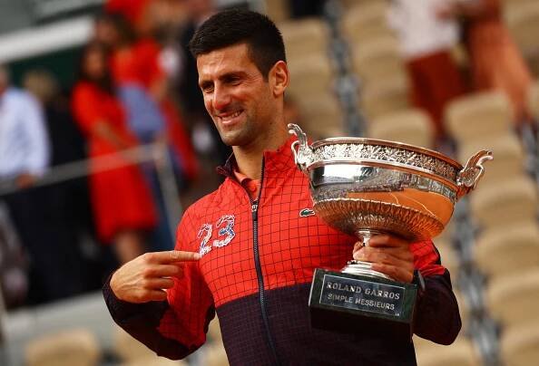 Fenomenální Djokovič získal rekordní 23. grandslamový titul! Klaní se mu i Nadal