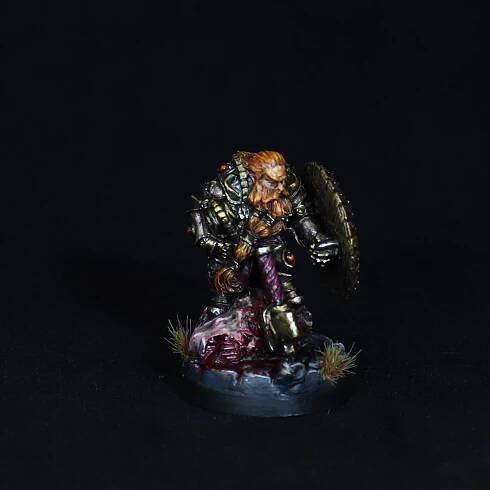 Dwarf-warrior-momminiaturas-2