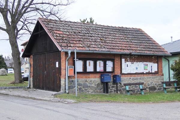 Soubor:Stara hasicarna bezděkovptr.jpg