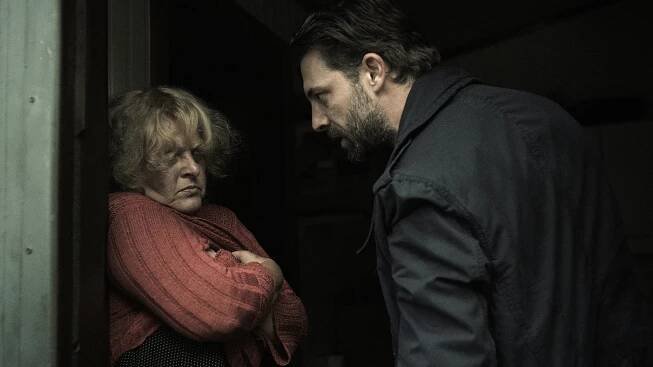Ingrid De Vos, Geert Van Rampelberg - Pečovatel - Z filmu