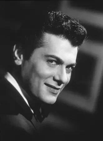 ve-veku-85-let-zemrel-americky-herec-tony-curtis-1