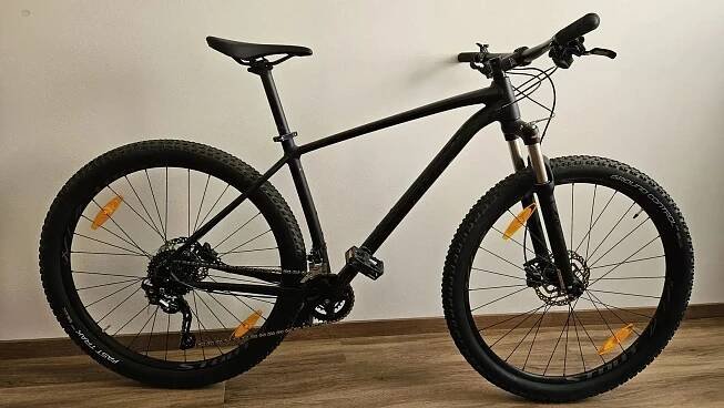 Specialized Rockhopper Expert 29 2x 2020 Satin blk/Gloss blk Vel. L za 12 000 Kč
