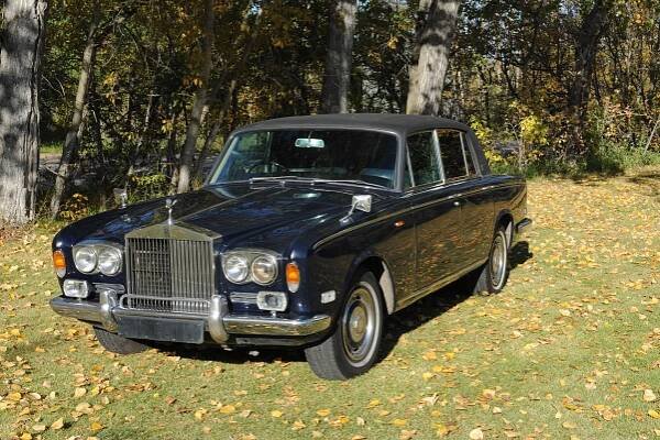 Rolls Royce Silver Shadow Sedan - Edmonton Hummer Limos