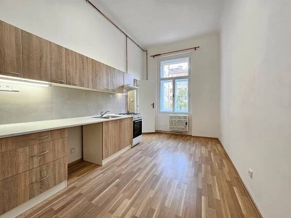 Byt na pronájem 2+kk; Korunní, Praha 3 - Vinohrady