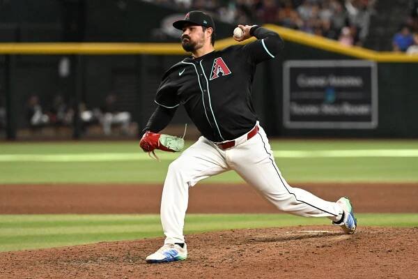 Mets trade for Diamondbacks' Jose Castillo after bullpen injuries