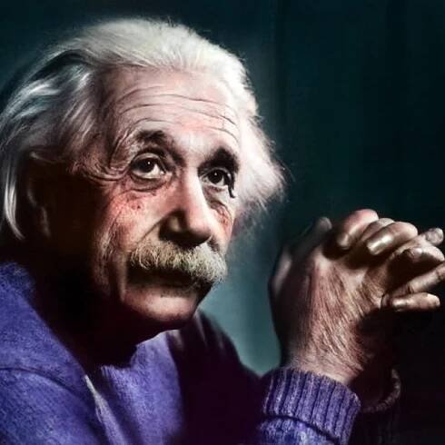 Albert Einstein  (digitálně kolorováno) | foto: Profimedia