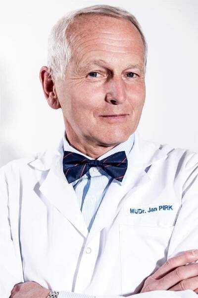 Uznávaný kardiochirurg prof. MUDr. Jan Pirk: Vánoční stres? Existuje jen jeden lék!