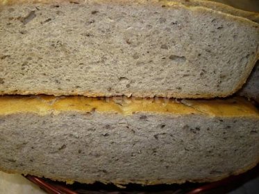 Chléb pečený v římském hrnci - postup - fotografie receptu - TopRecepty.cz