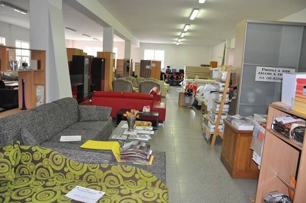 TILIA – výroba a predaj nábytku | Obrázky predajne
