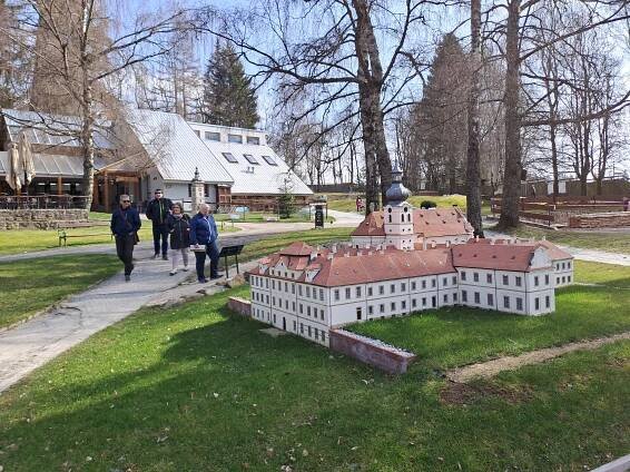 Park miniatur u Mariánských Lázní ozdobí i Prašná brána