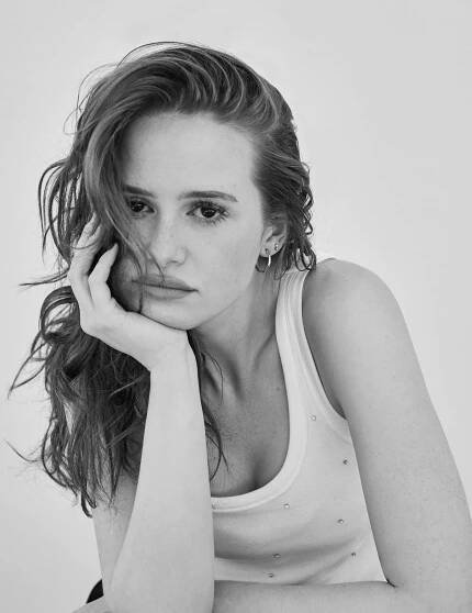 Madelaine Petsch | That Horizon Is Compellingly Curved Just So, Isn’t It?