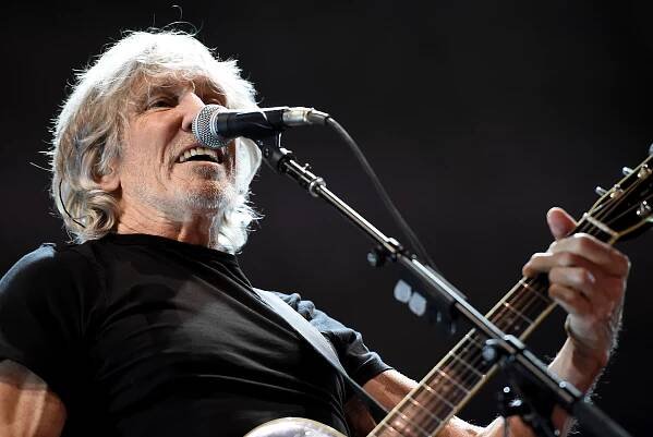 Roger Waters Archives - SPIN