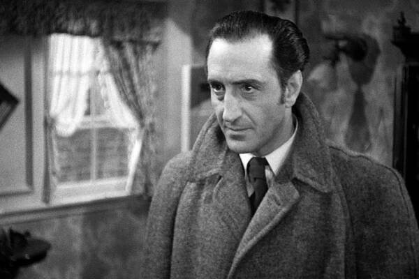 The Pearl of Death - Z filmu - Basil Rathbone