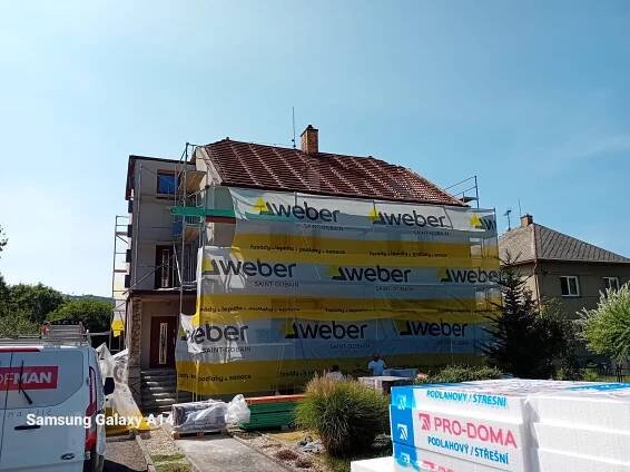 Roofman - Střechy a stavby na klíč| Rekonstrukce RD Trnávka , střecha vč izolace a zateplení fasády_dotace