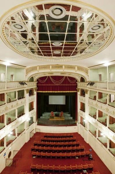 Teatro Niccolini, il più antico di Firenze, fondato nel 1650