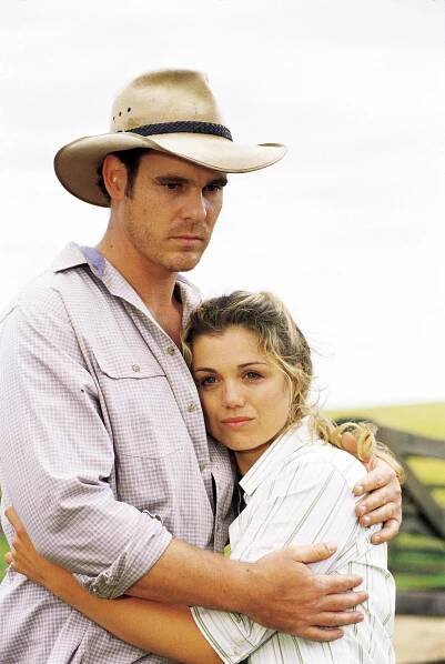 McLeodovy dcery - Za zrcadlem - Z filmu - Aaron Jeffery, Bridie Carter